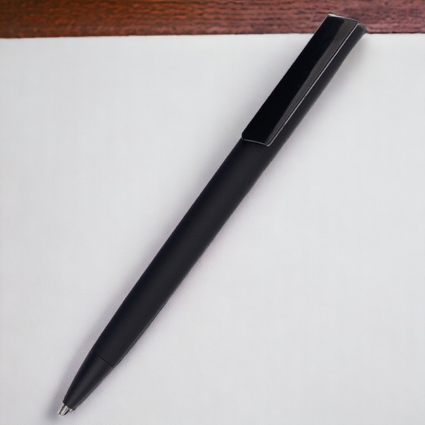 Ручка пластиковая Lavy софт-тач / Приятная и удобная с нажимным механизмом